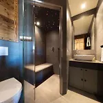 Glacier 5 - Hammam - Access *